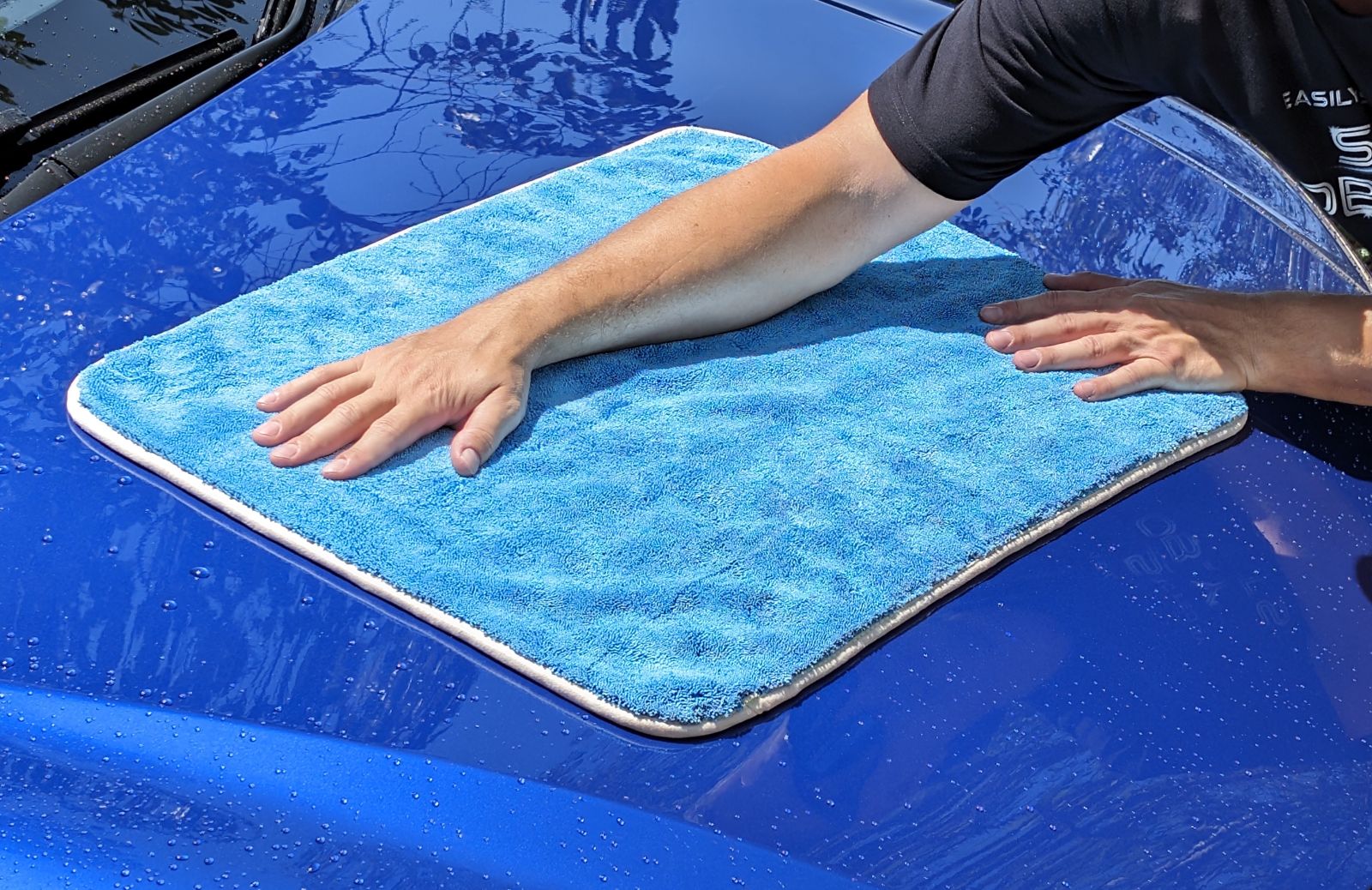 Best DRYING TOWEL for your CAR! How to dry your car fast and easy 