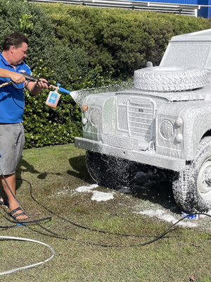 Bowden's Own - Using the Snow Job Foam Cannon // Supercheap Auto 